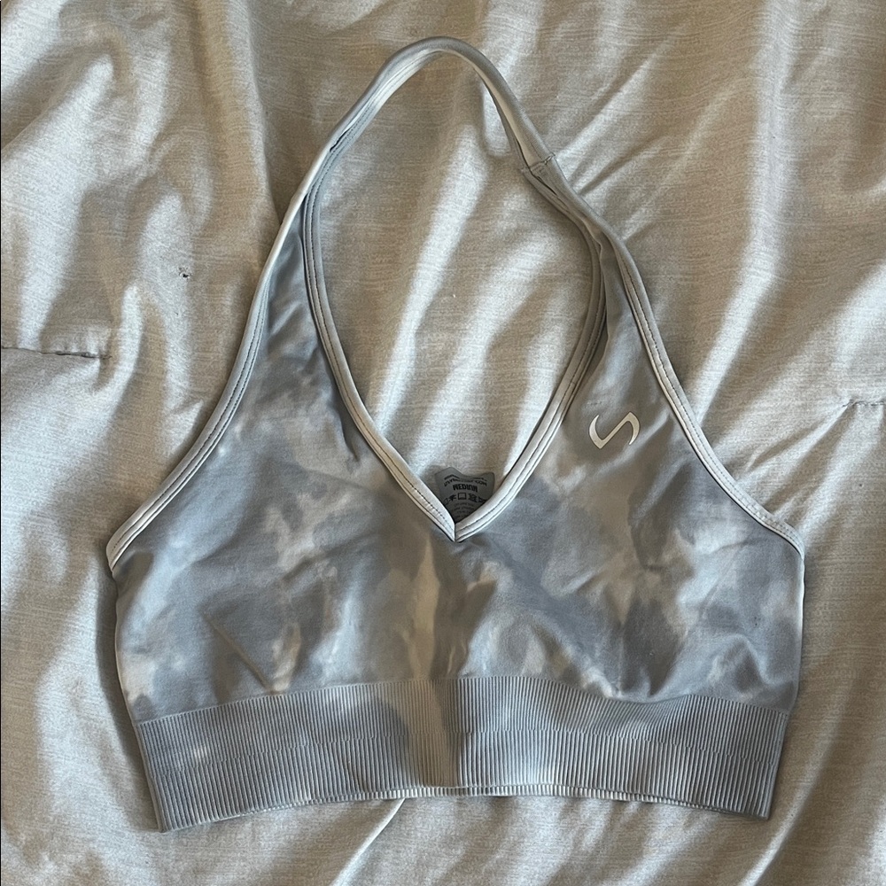 Seamless Light Gray V-Neck Sports Bra